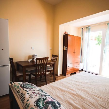 Moon-Light Studio Hotel Ларнака Екстериор снимка